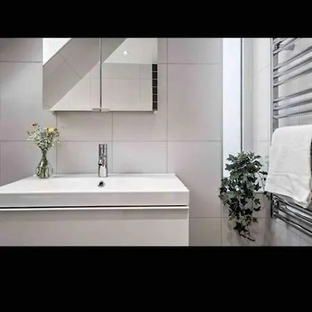 Villa Pool House In